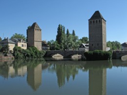  Strassburg Wehrtuerme der Ponts Couvert der bedeckten Bruecken